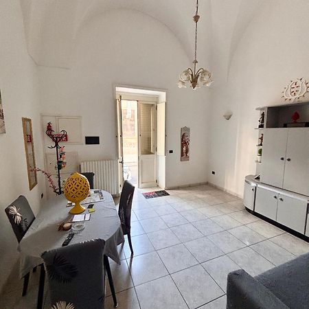 Origini - Apartment With Private Garden Lecce Exterior photo