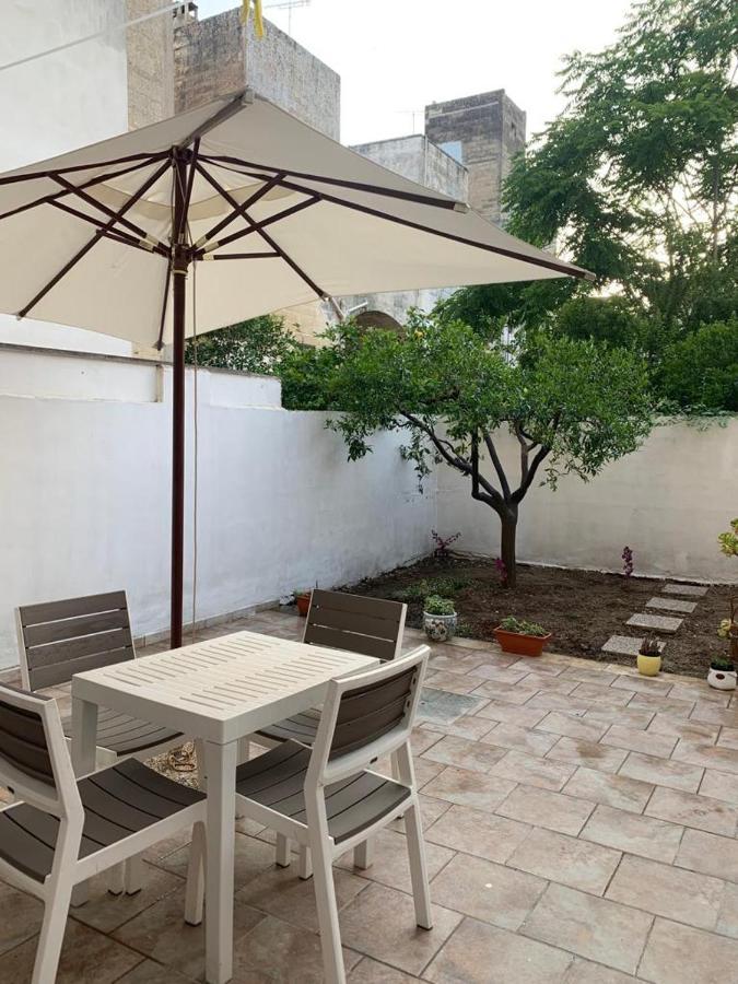Origini - Apartment With Private Garden Lecce Exterior photo