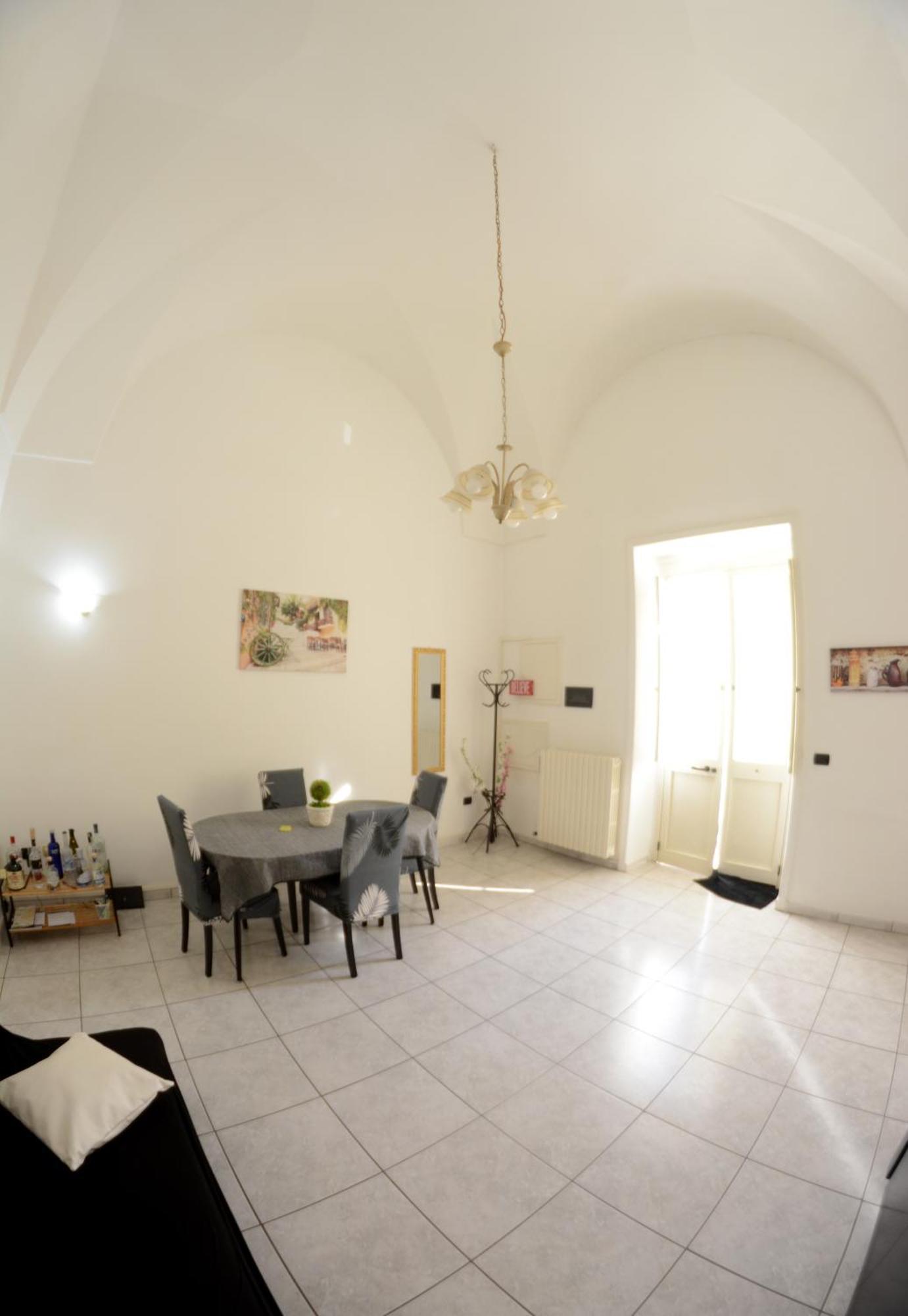 Origini - Apartment With Private Garden Lecce Exterior photo